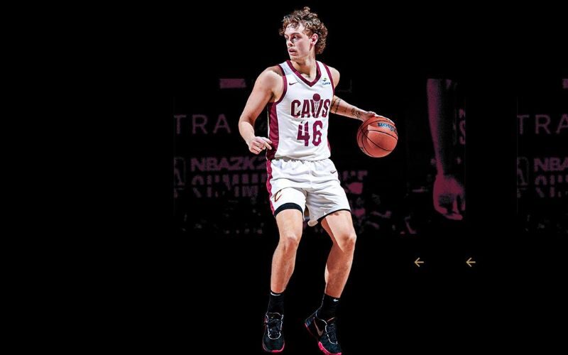 Cavs sign Aussie Luke Travers to 2-way contract